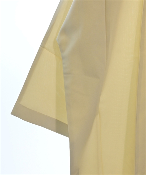 ISSEY MIYAKE（イッセイミヤケ）カジュアルシャツ ベージュ サイズ:3(L位) レディース/2200625291045