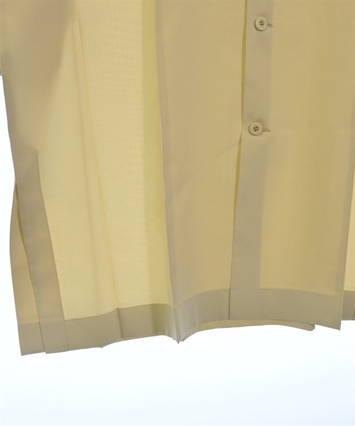 ISSEY MIYAKE（イッセイミヤケ）カジュアルシャツ ベージュ サイズ:3(L位) レディース/2200625291045