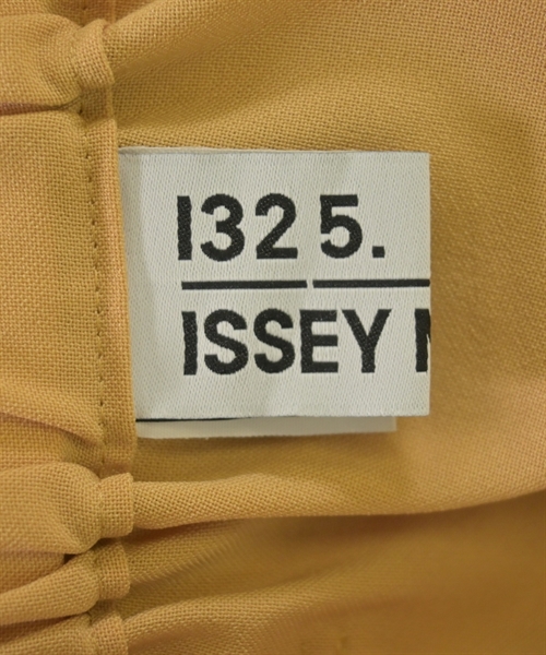 ISSEY MIYAKE（イッセイミヤケ）その他 黄 サイズ:3(L位) レディース/2200625291069