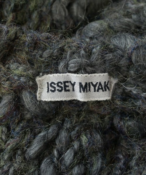 ISSEY MIYAKE（イッセイミヤケ）ニット・セーター グレー サイズ:XS レディース/2200626222031