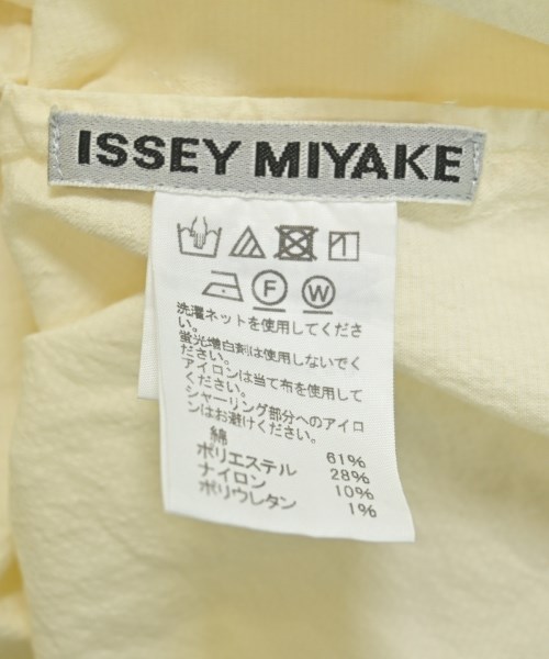 ISSEY MIYAKE（イッセイミヤケ）カジュアルシャツ 黄 サイズ:2(M位) レディース/2200626974046