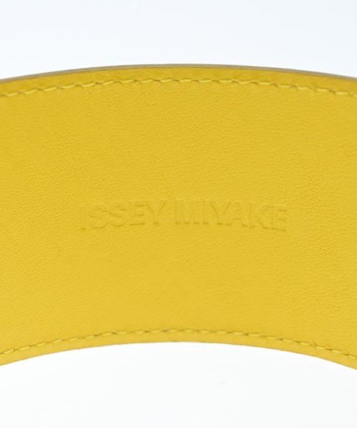 ISSEY MIYAKE（イッセイミヤケ）ベルト 黄 サイズ:- レディース/2200626745172