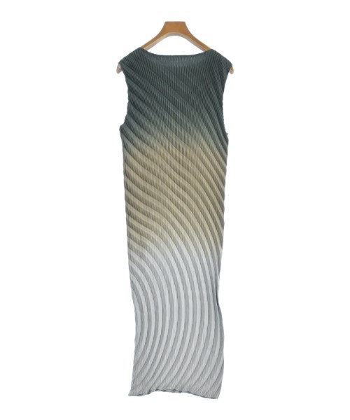 ISSEY MIYAKE（イッセイミヤケ）ワンピース 緑 サイズ:2(M位) レディース/2200625754342