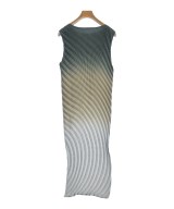 ISSEY MIYAKE（イッセイミヤケ）ワンピース 緑 サイズ:2(M位) レディース/2200625754342