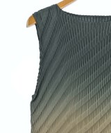 ISSEY MIYAKE（イッセイミヤケ）ワンピース 緑 サイズ:2(M位) レディース/2200625754342