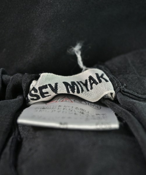 ISSEY MIYAKE（イッセイミヤケ）スラックス 黒 サイズ:M レディース/2200629300057
