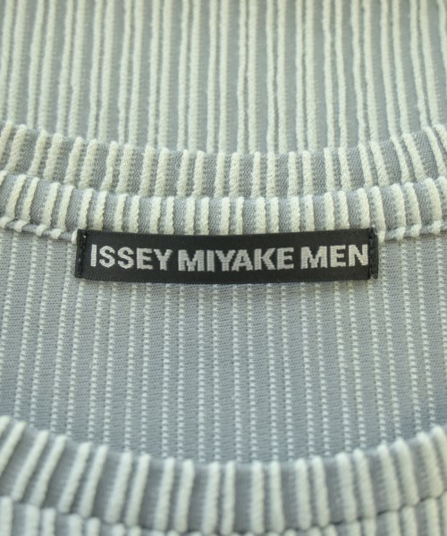 ISSEY MIYAKE MEN（イッセイ　ミヤケ　メン）Tシャツ・カットソー グレー サイズ:3(L位) メンズ/2200630255032