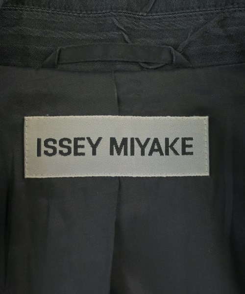 ISSEY MIYAKE（イッセイミヤケ）カジュアルジャケット 黒 サイズ:1(S位) レディース/2200630857014