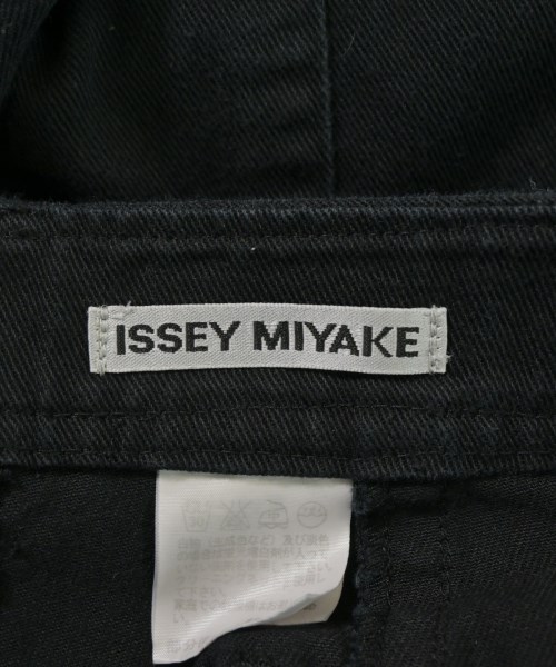 ISSEY MIYAKE（イッセイミヤケ）カーゴパンツ 黒 サイズ:2(M位) メンズ/2200631566038