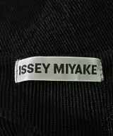 ISSEY MIYAKE（イッセイミヤケ）カジュアルシャツ 黒 サイズ:1(S位) レディース/2200632484027