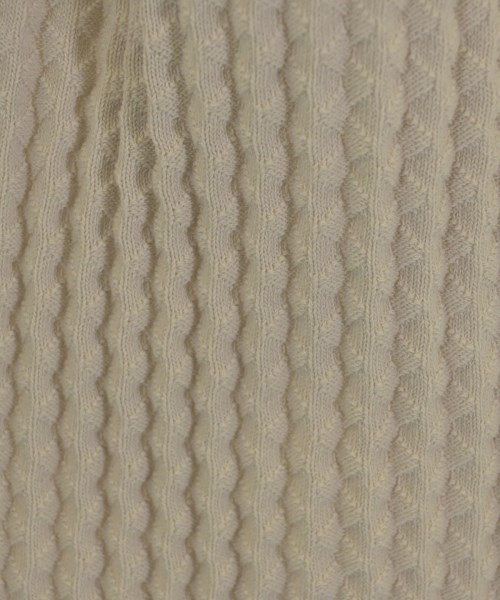 ISSEY MIYAKE（イッセイミヤケ）ニット・セーター ベージュ サイズ:2(M位) レディース/2200622376028