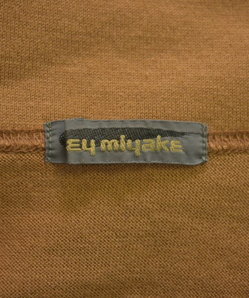 ISSEY MIYAKE（イッセイミヤケ）Tシャツ・カットソー オレンジ サイズ:9(M位) レディース/2200630146187