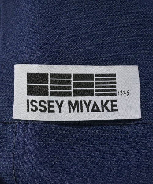 ISSEY MIYAKE（イッセイミヤケ）その他 紺 サイズ:3(L位) レディース/2200610783036