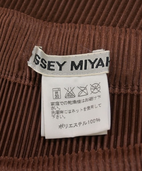 ISSEY MIYAKE（イッセイミヤケ）ロング・マキシ丈スカート 茶 サイズ:3(L位) レディース/2200612578166