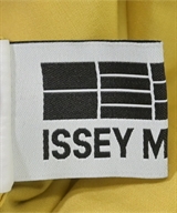 ISSEY MIYAKE（イッセイミヤケ）カジュアルシャツ 黄 サイズ:2(M位) メンズ/2200613065030