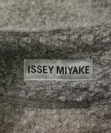 ISSEY MIYAKE（イッセイミヤケ）その他 グレー サイズ:2(M位) レディース/2200613911016