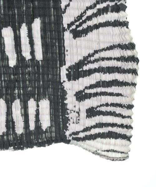 ISSEY MIYAKE（イッセイミヤケ）ブラウス 黒 サイズ:M レディース/2200614735017