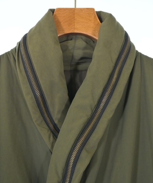 ISSEY MIYAKE（イッセイミヤケ）ダウンコート カーキ サイズ:M メンズ/2200611226013
