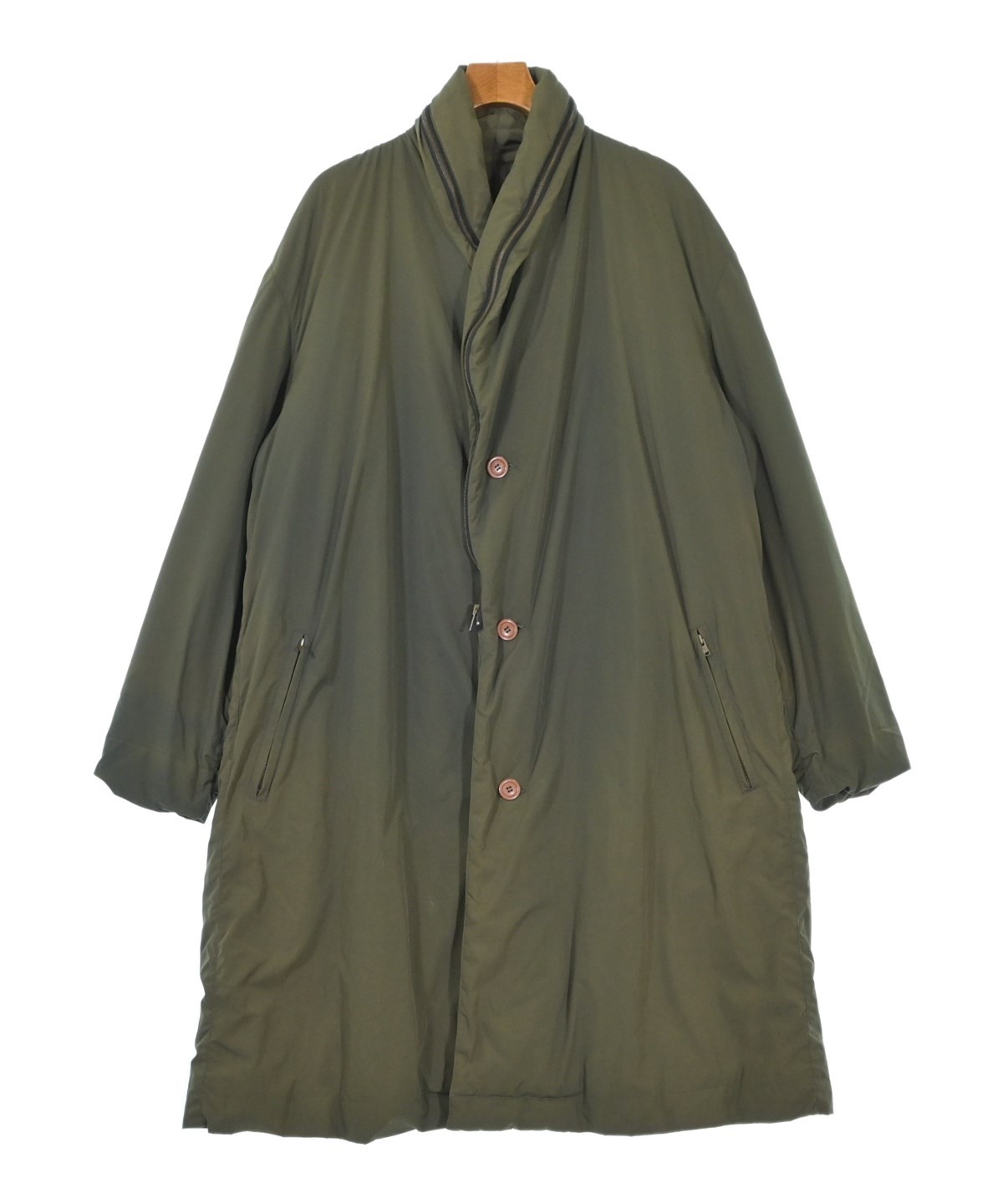 イッセイミヤケ issey miyake ダウンです。 カーキ。 ISSEY MIYAKE（イッセイミヤケ）ダウンコート カーキ サイズ:M メンズ