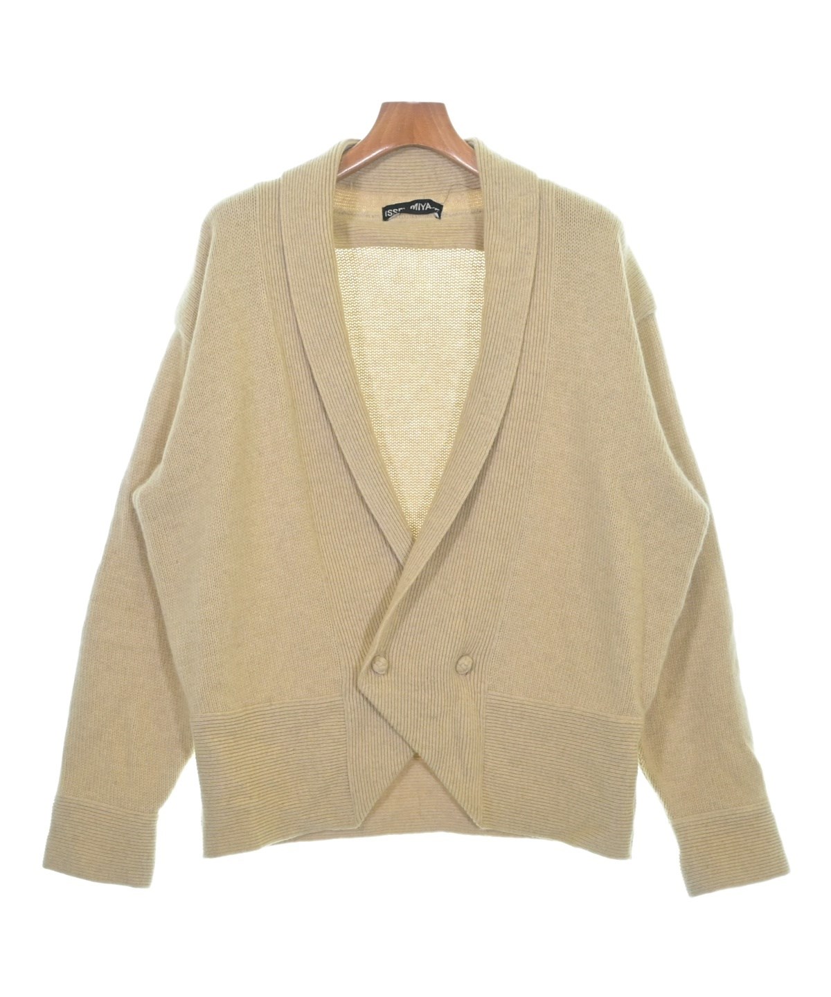 ミーバイイッセイミヤケ　カーディガン ISSEY MIYAKE（イッセイミヤケ）カーディガン ベージュ サイズ:M
