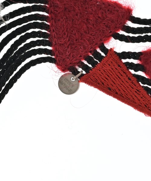 ISSEY MIYAKE（イッセイミヤケ）ネックレス 赤 サイズ:- レディース/2200611226549