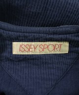 ISSEY MIYAKE（イッセイミヤケ）その他 青 サイズ:9(M位) レディース/2200614834024