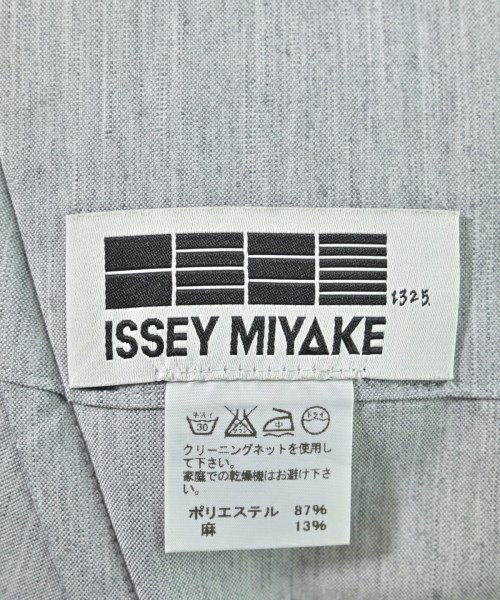 ISSEY MIYAKE（イッセイミヤケ）その他 グレー サイズ:3(L位) レディース/2200615162171