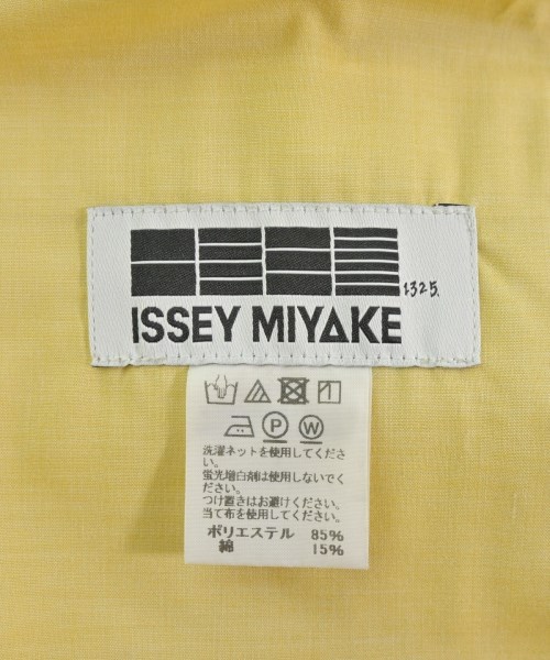 ISSEY MIYAKE（イッセイミヤケ）カジュアルシャツ 黄 サイズ:3(L位) メンズ/2200617160021