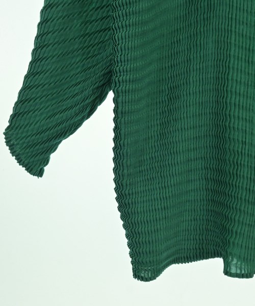 ISSEY MIYAKE（イッセイミヤケ）カジュアルジャケット 緑 サイズ:2(M位) レディース/2200617826125