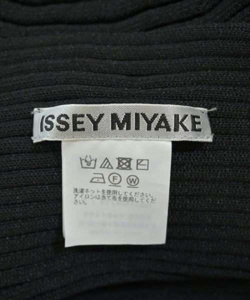 ISSEY MIYAKE（イッセイミヤケ）ニット・セーター 黒 サイズ:2(M位) レディース/2200619208059
