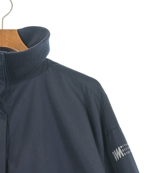 ISSEY MIYAKE（イッセイミヤケ）コート 紺 サイズ:M レディース/2200603635014