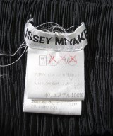 ISSEY MIYAKE（イッセイミヤケ）ひざ丈スカート 黒 サイズ:L レディース/2200604210012