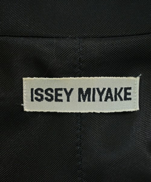 ISSEY MIYAKE（イッセイミヤケ）カジュアルジャケット 黒 サイズ:M レディース/2200605479012