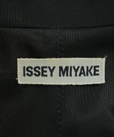 ISSEY MIYAKE（イッセイミヤケ）カジュアルジャケット 黒 サイズ:M レディース/2200605479012