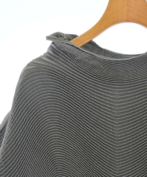 ISSEY MIYAKE（イッセイミヤケ）ブラウス グレー サイズ:2(M位) レディース/2200603354113