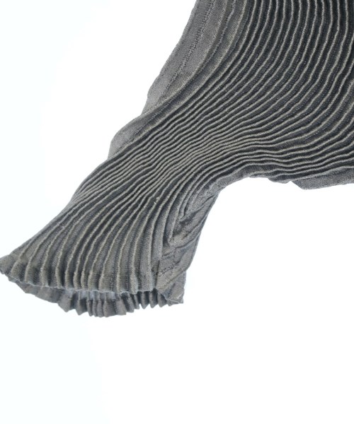 ISSEY MIYAKE（イッセイミヤケ）ブラウス グレー サイズ:2(M位) レディース/2200603354113