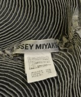 ISSEY MIYAKE（イッセイミヤケ）ブラウス グレー サイズ:2(M位) レディース/2200603354113