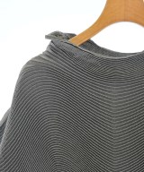 ISSEY MIYAKE（イッセイミヤケ）ブラウス グレー サイズ:2(M位) レディース/2200603354113