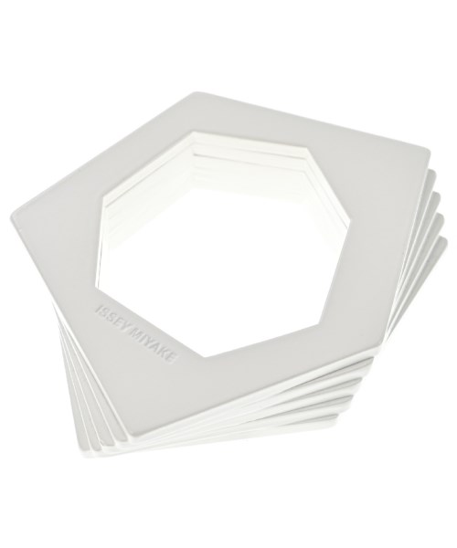 イッセイミヤケ(ISSEY MIYAKE)のISSEY MIYAKE ブレスレット・バングル