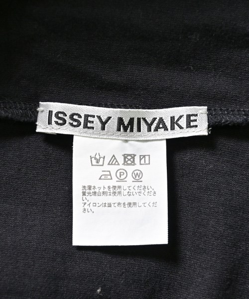 ISSEY MIYAKE（イッセイミヤケ）Tシャツ・カットソー 黒 サイズ:4(XL位) メンズ/2200672888045