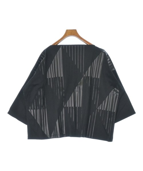 ISSEY MIYAKE（イッセイミヤケ）Tシャツ・カットソー 黒 サイズ:3(L位) レディース/2200674142022