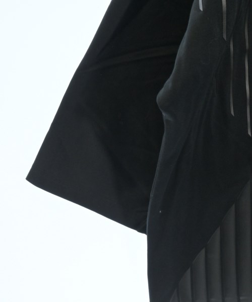 ISSEY MIYAKE（イッセイミヤケ）Tシャツ・カットソー 黒 サイズ:3(L位) レディース/2200674142022