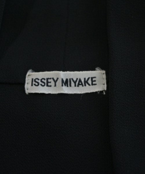 ISSEY MIYAKE（イッセイミヤケ）カジュアルシャツ 黒 サイズ:M レディース/2200674184084