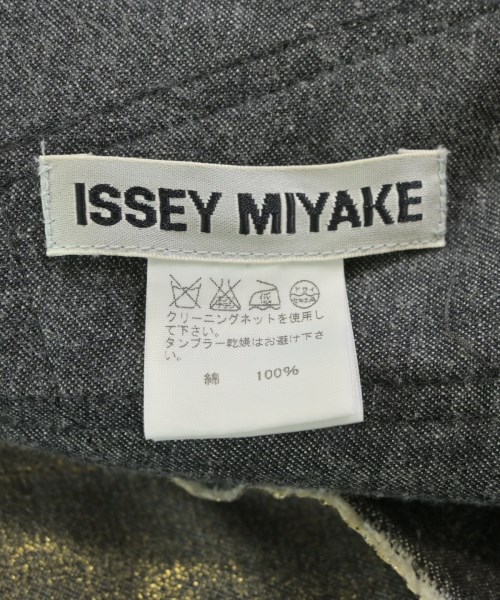 ISSEY MIYAKE（イッセイミヤケ）ひざ丈スカート ゴールド サイズ:3(L位) レディース/2200674397019