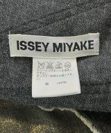 ISSEY MIYAKE（イッセイミヤケ）ひざ丈スカート ゴールド サイズ:3(L位) レディース/2200674397019