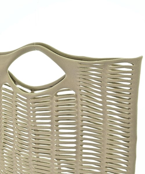 ISSEY MIYAKE（イッセイミヤケ）その他 ベージュ サイズ:- レディース/2200670985074