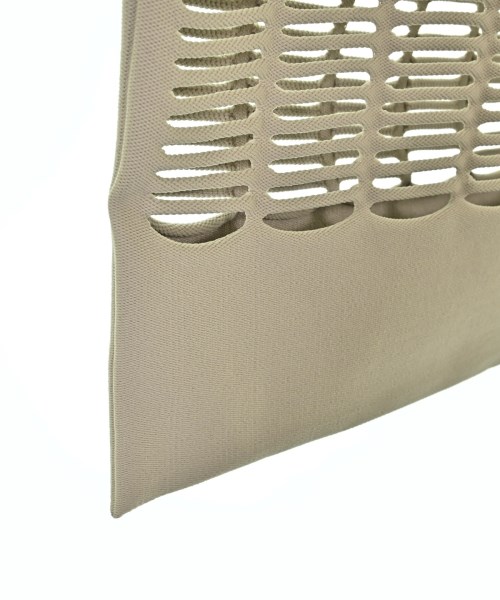 ISSEY MIYAKE（イッセイミヤケ）その他 ベージュ サイズ:- レディース/2200670985074