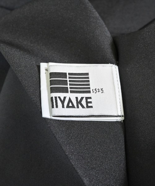 ISSEY MIYAKE（イッセイミヤケ）ブラウス 黒 サイズ:3(L位) レディース/2200672289057
