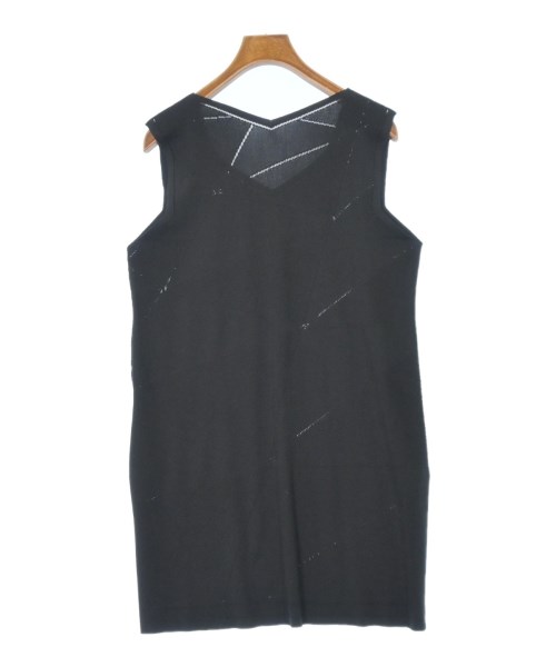 ISSEY MIYAKE（イッセイミヤケ）タンクトップ 黒 サイズ:2(M位) レディース/2200672289095