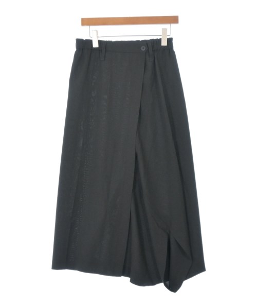 ISSEY MIYAKE(イッセイミヤケ)クロップドパンツ 黒 サイズ:2(M位)/2200679058120